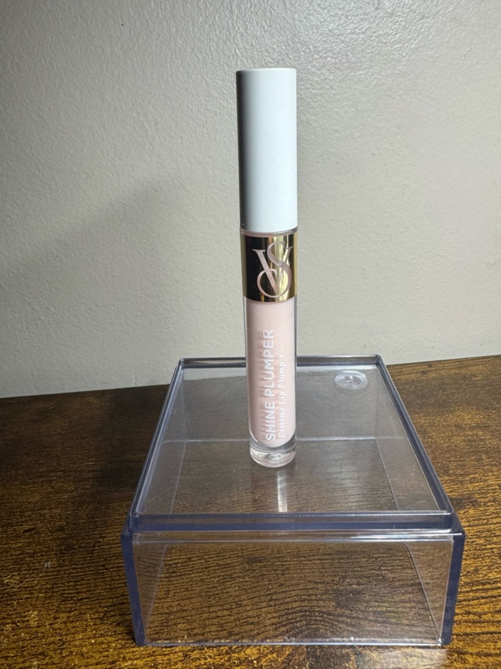 Victoria Secret Shine Plumper Extreme Lip Plumper- Peony